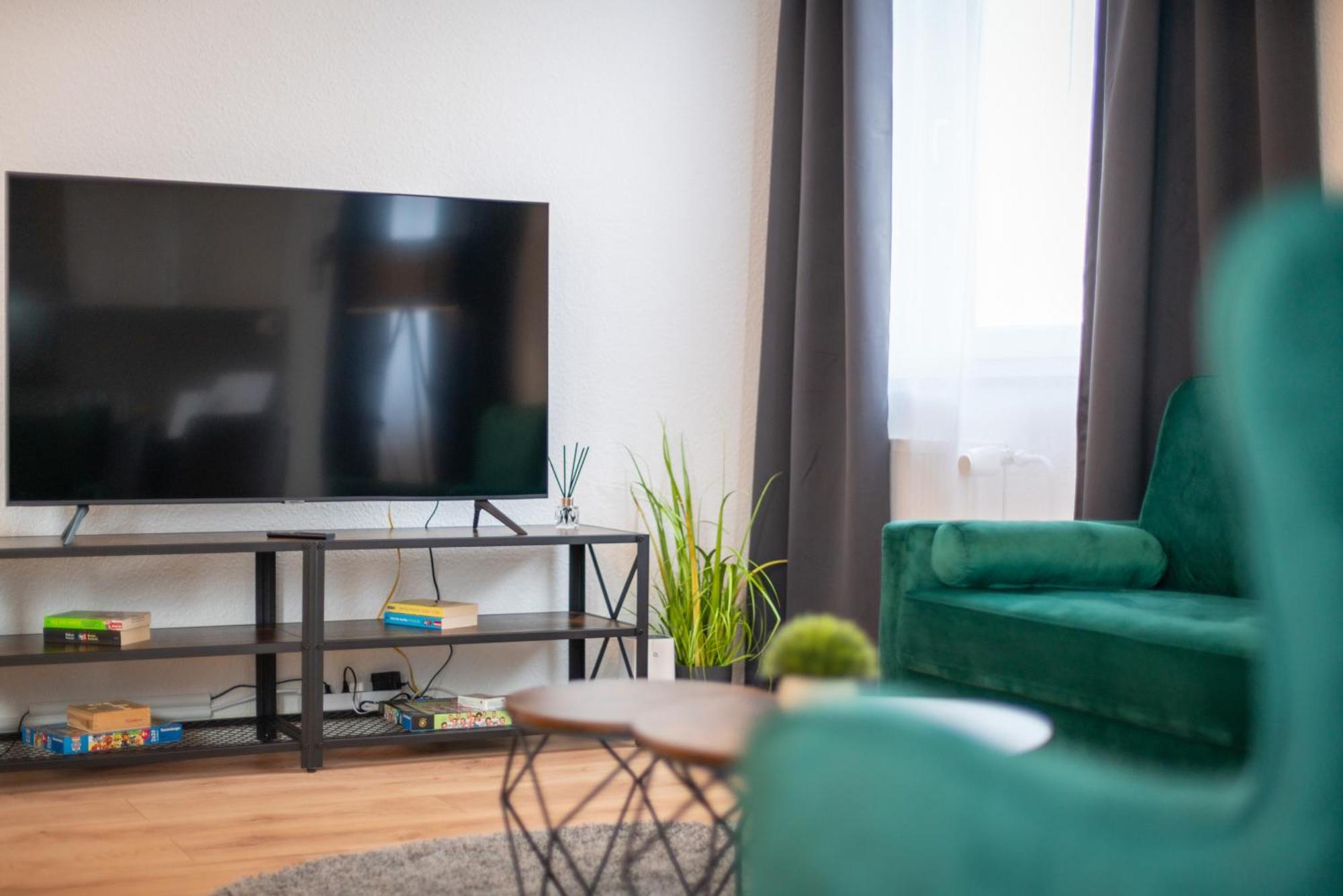Free Living - City Design Apartments, Zentrum, Outlet, Balkon, Kueche Вольфсбург Екстер'єр фото