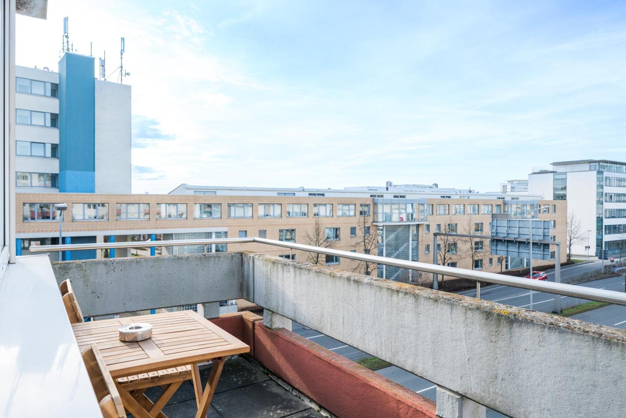 Free Living - City Design Apartments, Zentrum, Outlet, Balkon, Kueche Вольфсбург Екстер'єр фото