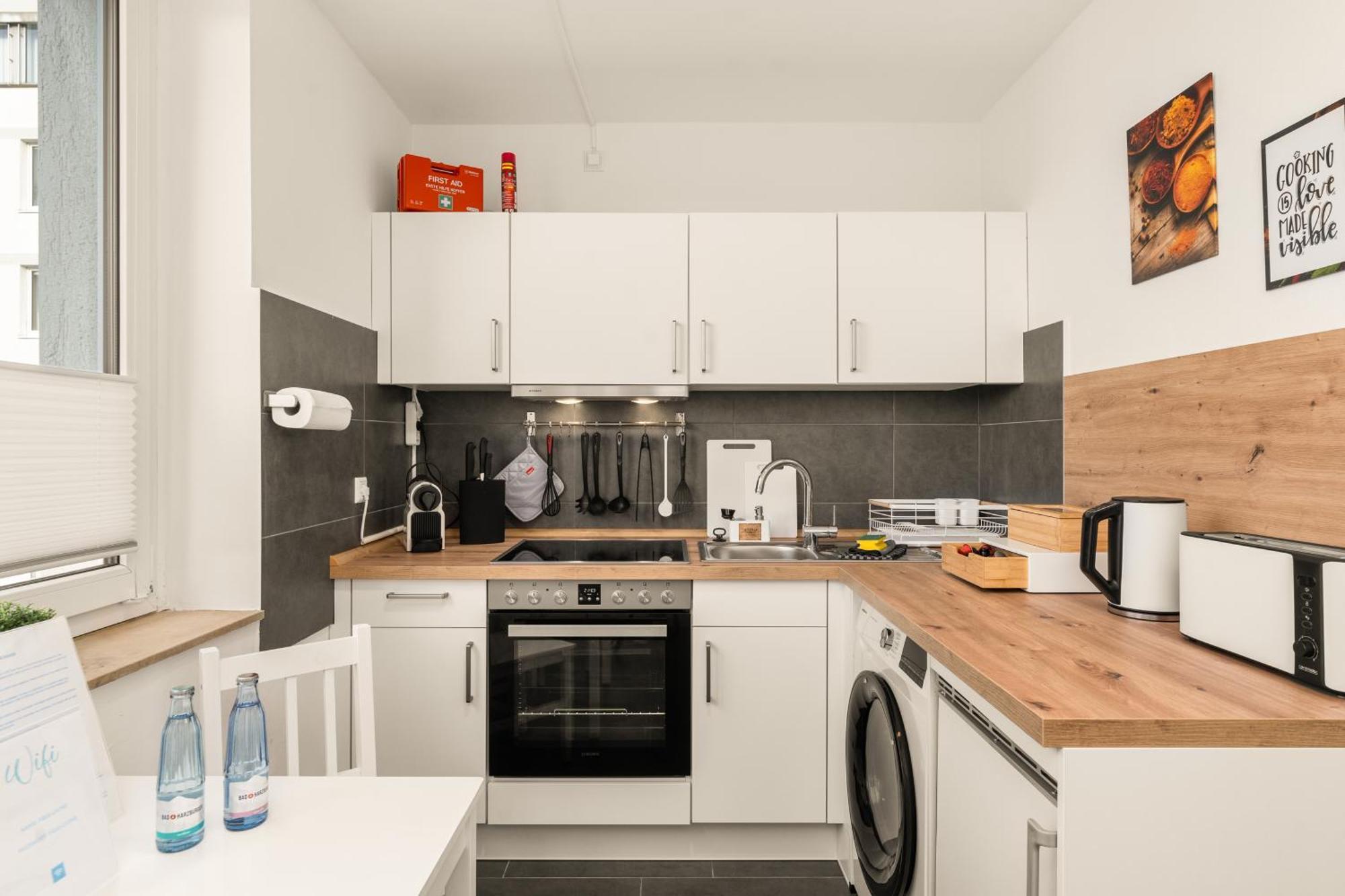 Free Living - City Design Apartments, Zentrum, Outlet, Balkon, Kueche Вольфсбург Екстер'єр фото