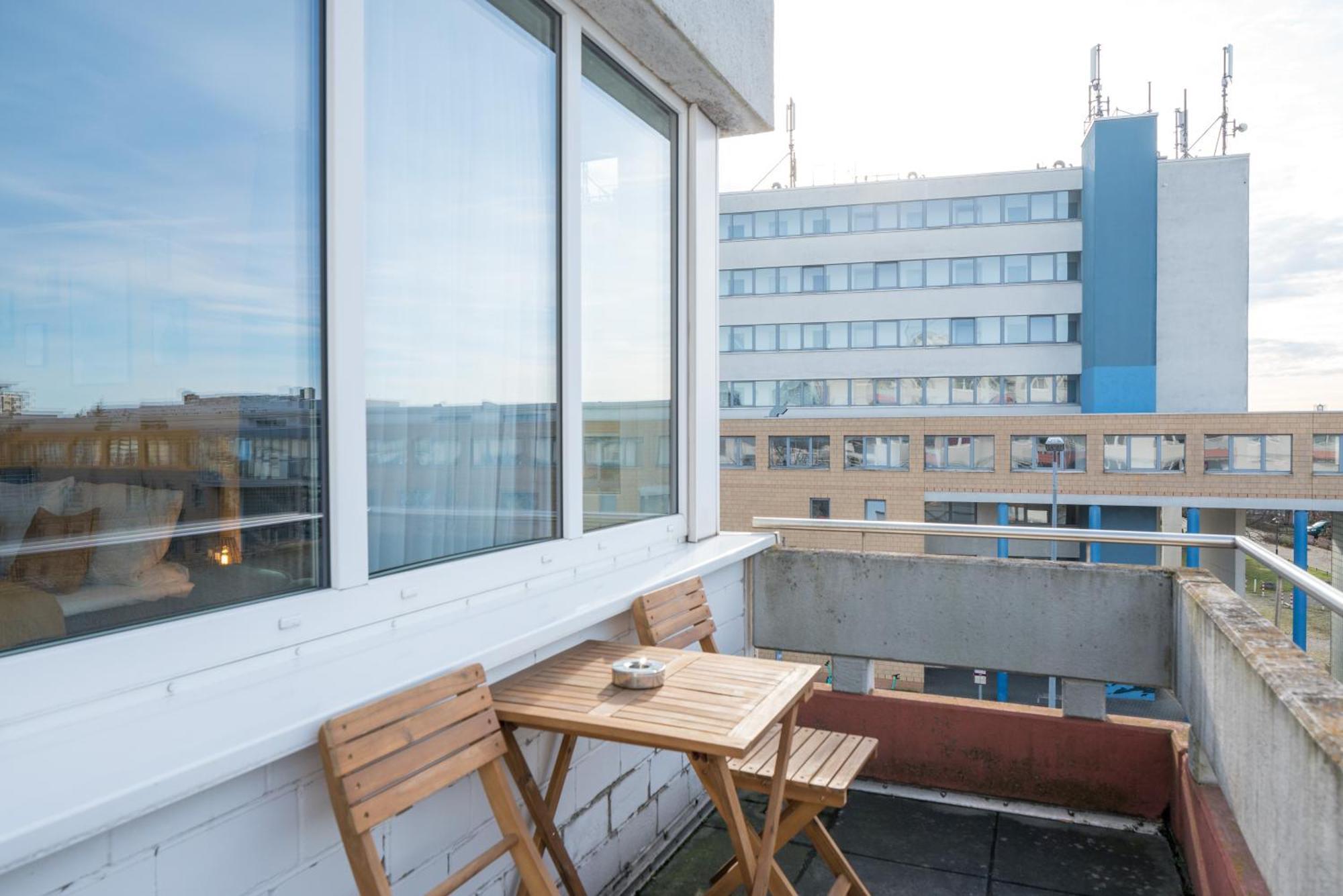 Free Living - City Design Apartments, Zentrum, Outlet, Balkon, Kueche Вольфсбург Екстер'єр фото